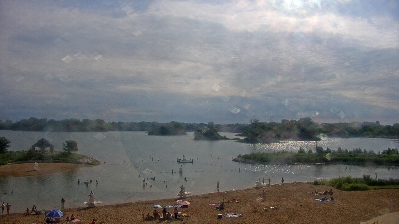 Thumbnail for current weather camera view from Three Oaks Recreation Area in Crystal Lake, Illinois