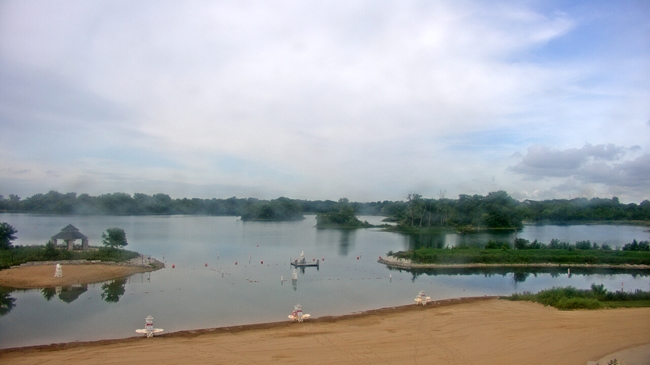 Thumbnail for current weather camera view from Three Oaks Recreation Area in Crystal Lake, Illinois