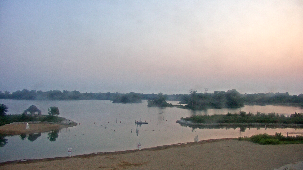 Thumbnail for current weather camera view from Three Oaks Recreation Area in Crystal Lake, Illinois