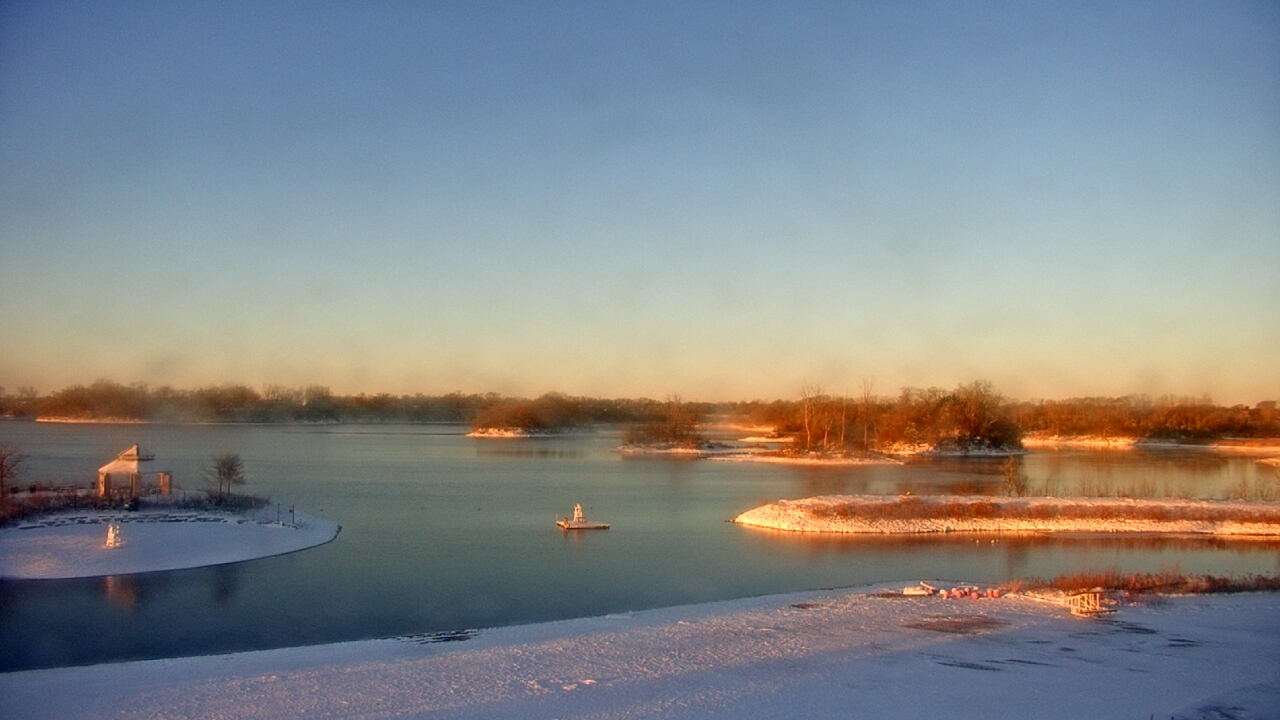 Thumbnail for current weather camera view from Three Oaks Recreation Area in Crystal Lake, Illinois