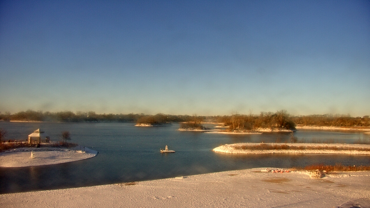 Thumbnail for current weather camera view from Three Oaks Recreation Area in Crystal Lake, Illinois