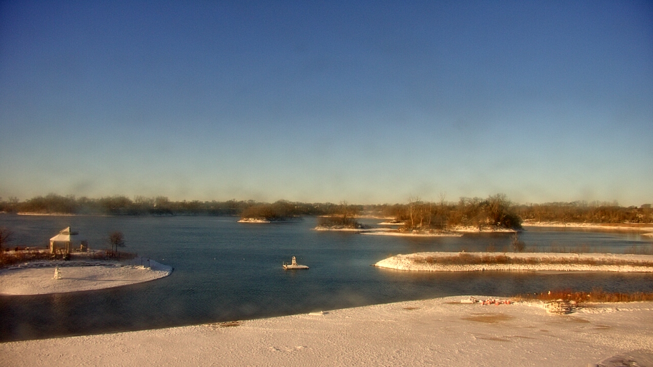 Thumbnail for current weather camera view from Three Oaks Recreation Area in Crystal Lake, Illinois