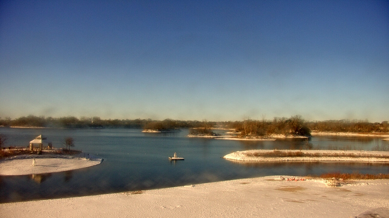 Thumbnail for current weather camera view from Three Oaks Recreation Area in Crystal Lake, Illinois