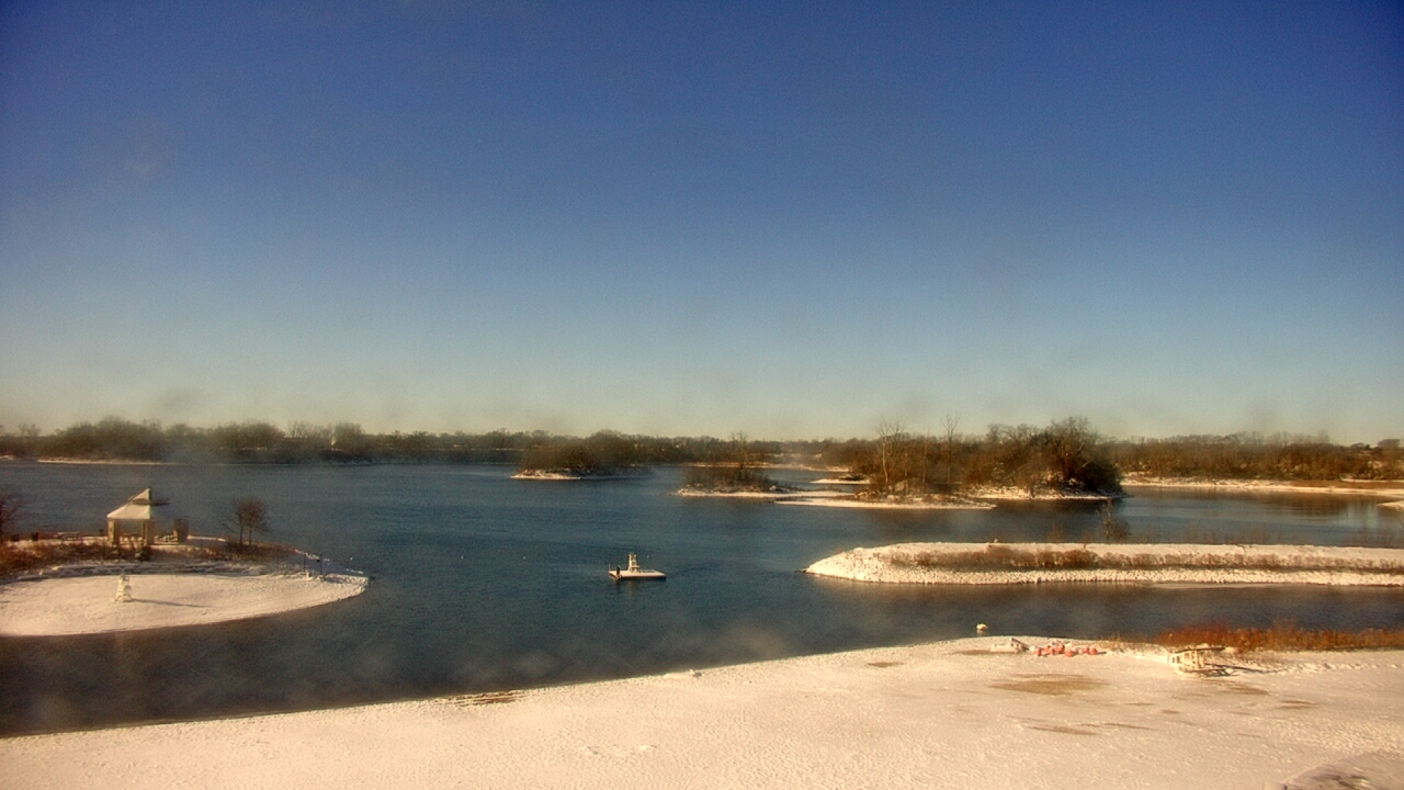 Thumbnail for current weather camera view from Three Oaks Recreation Area in Crystal Lake, Illinois