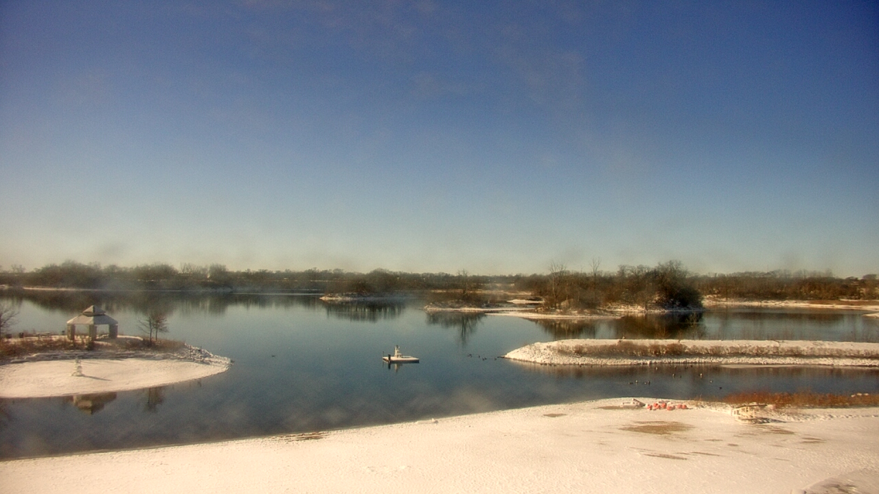 Thumbnail for current weather camera view from Three Oaks Recreation Area in Crystal Lake, Illinois