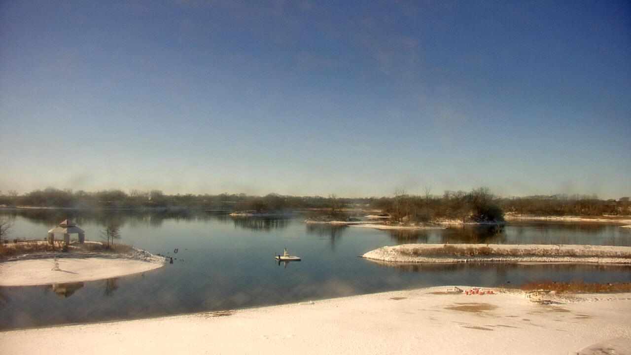 Thumbnail for current weather camera view from Three Oaks Recreation Area in Crystal Lake, Illinois
