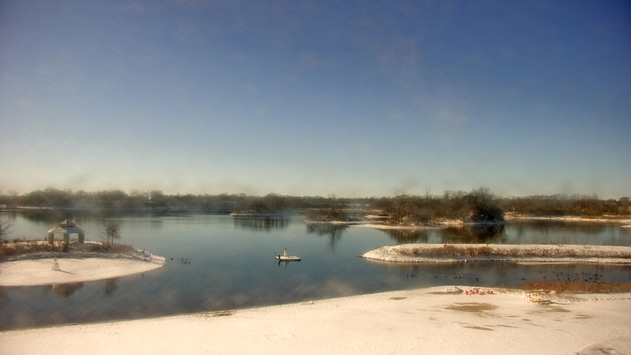 Thumbnail for current weather camera view from Three Oaks Recreation Area in Crystal Lake, Illinois