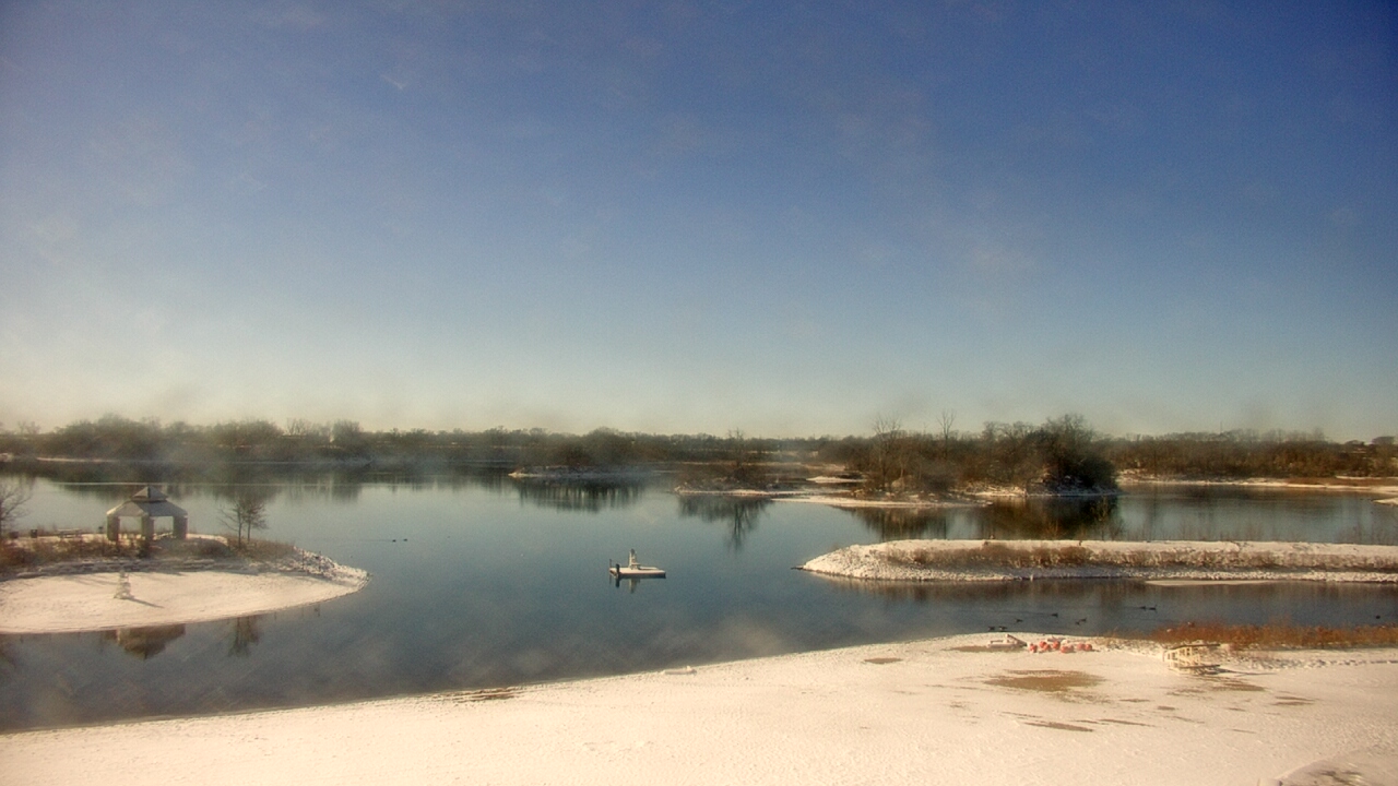 Thumbnail for current weather camera view from Three Oaks Recreation Area in Crystal Lake, Illinois
