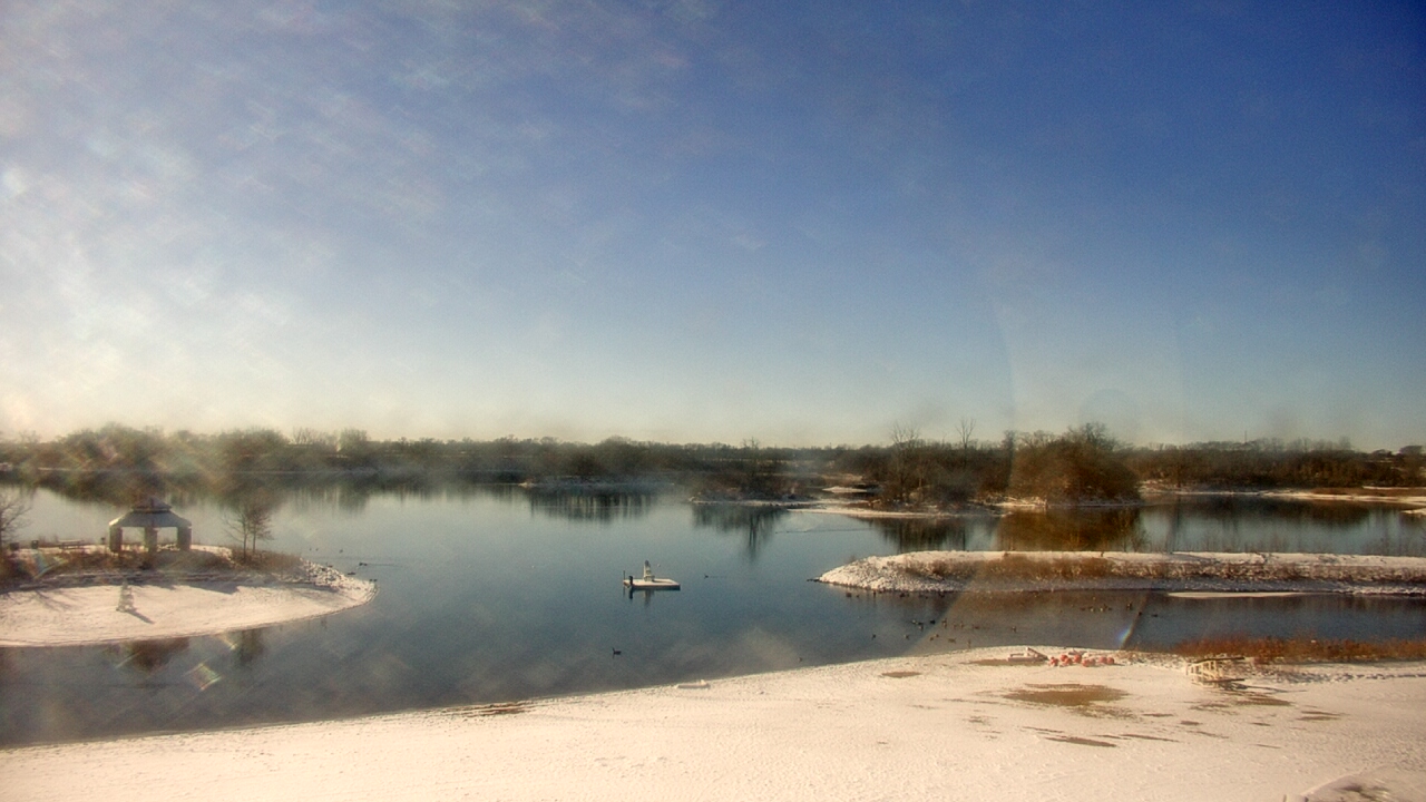 Thumbnail for current weather camera view from Three Oaks Recreation Area in Crystal Lake, Illinois