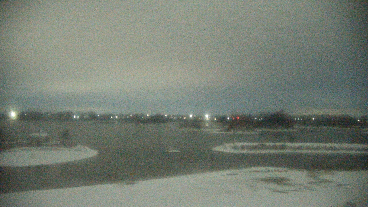 Thumbnail for current weather camera view from Three Oaks Recreation Area in Crystal Lake, Illinois