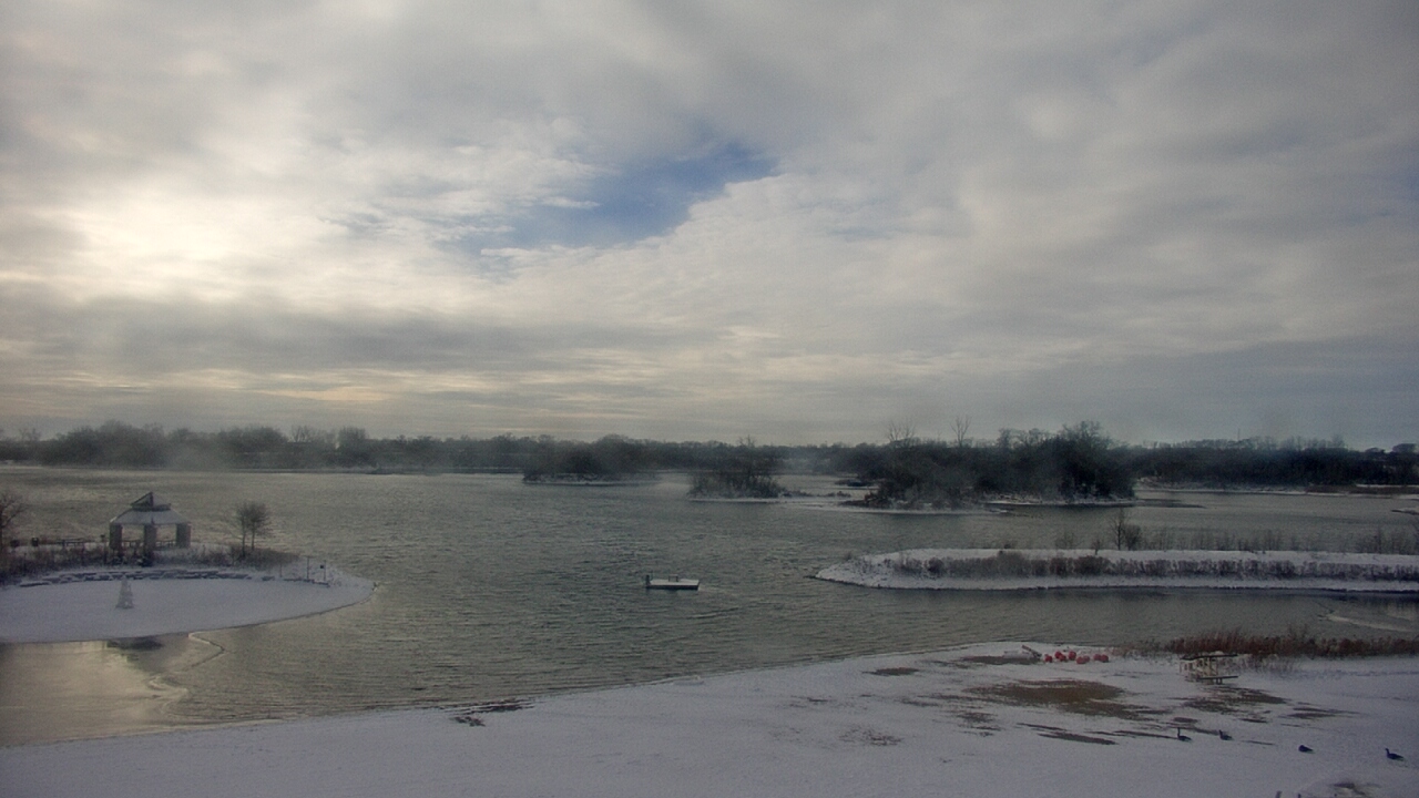 Thumbnail for current weather camera view from Three Oaks Recreation Area in Crystal Lake, Illinois