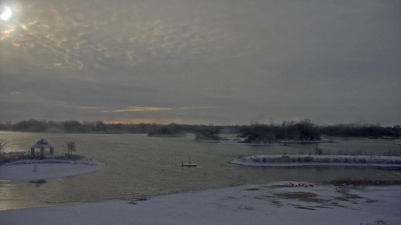 Thumbnail for current weather camera view from Three Oaks Recreation Area in Crystal Lake, Illinois
