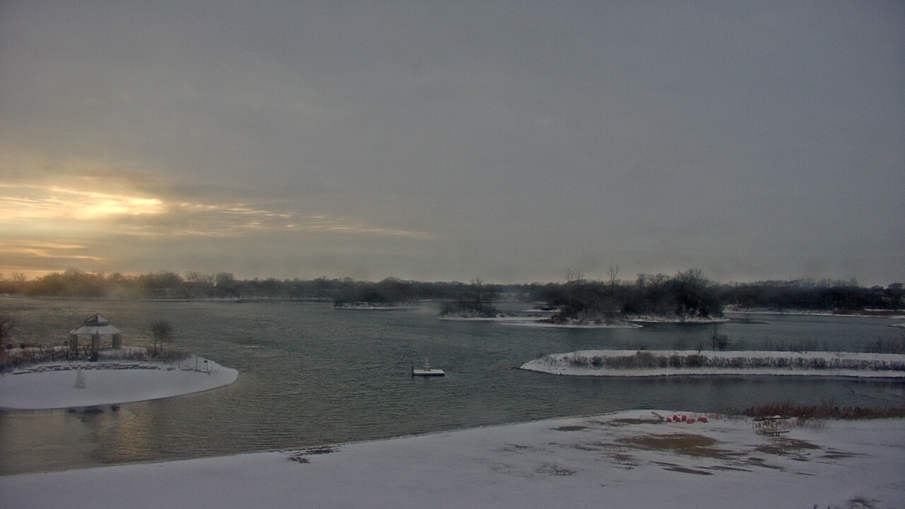 Thumbnail for current weather camera view from Three Oaks Recreation Area in Crystal Lake, Illinois