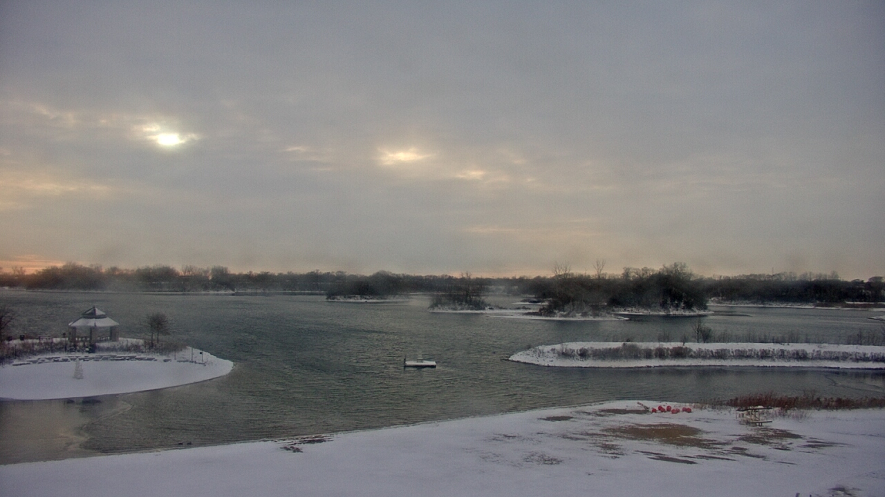 Thumbnail for current weather camera view from Three Oaks Recreation Area in Crystal Lake, Illinois