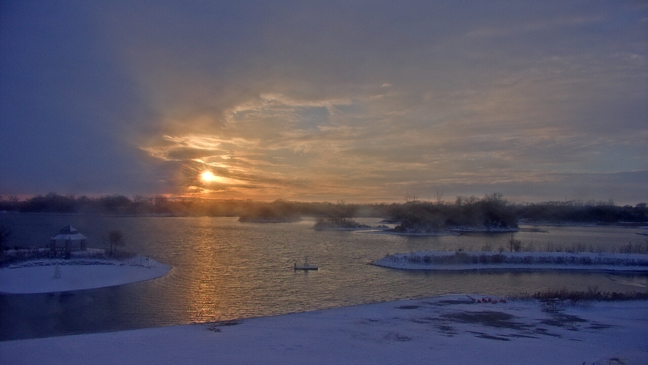 Thumbnail for current weather camera view from Three Oaks Recreation Area in Crystal Lake, Illinois