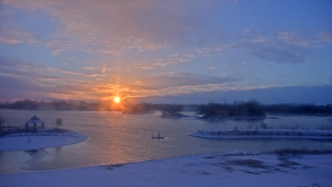 Thumbnail for current weather camera view from Three Oaks Recreation Area in Crystal Lake, Illinois