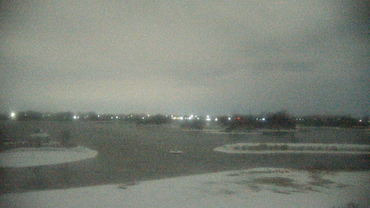 Thumbnail for current weather camera view from Three Oaks Recreation Area in Crystal Lake, Illinois