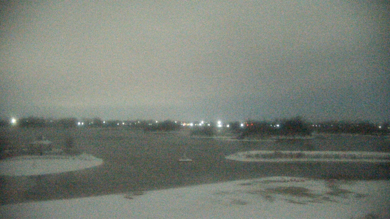 Thumbnail for current weather camera view from Three Oaks Recreation Area in Crystal Lake, Illinois