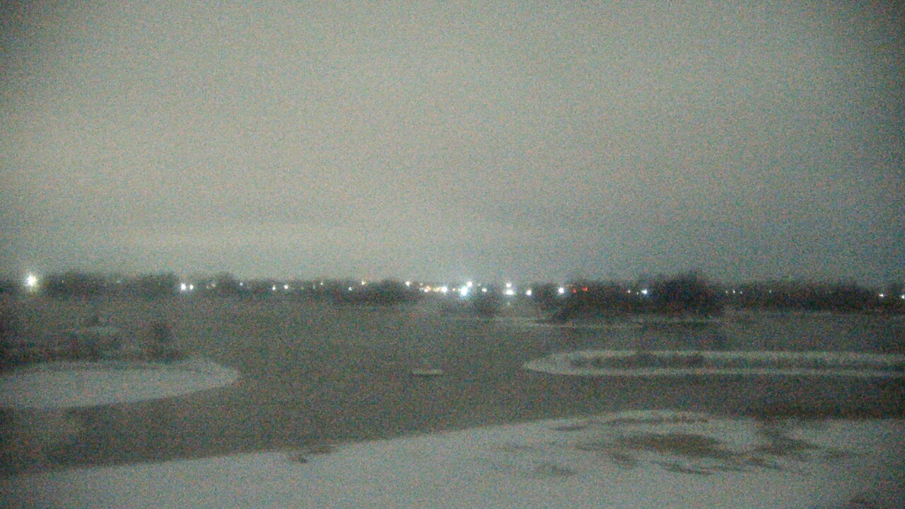 Thumbnail for current weather camera view from Three Oaks Recreation Area in Crystal Lake, Illinois