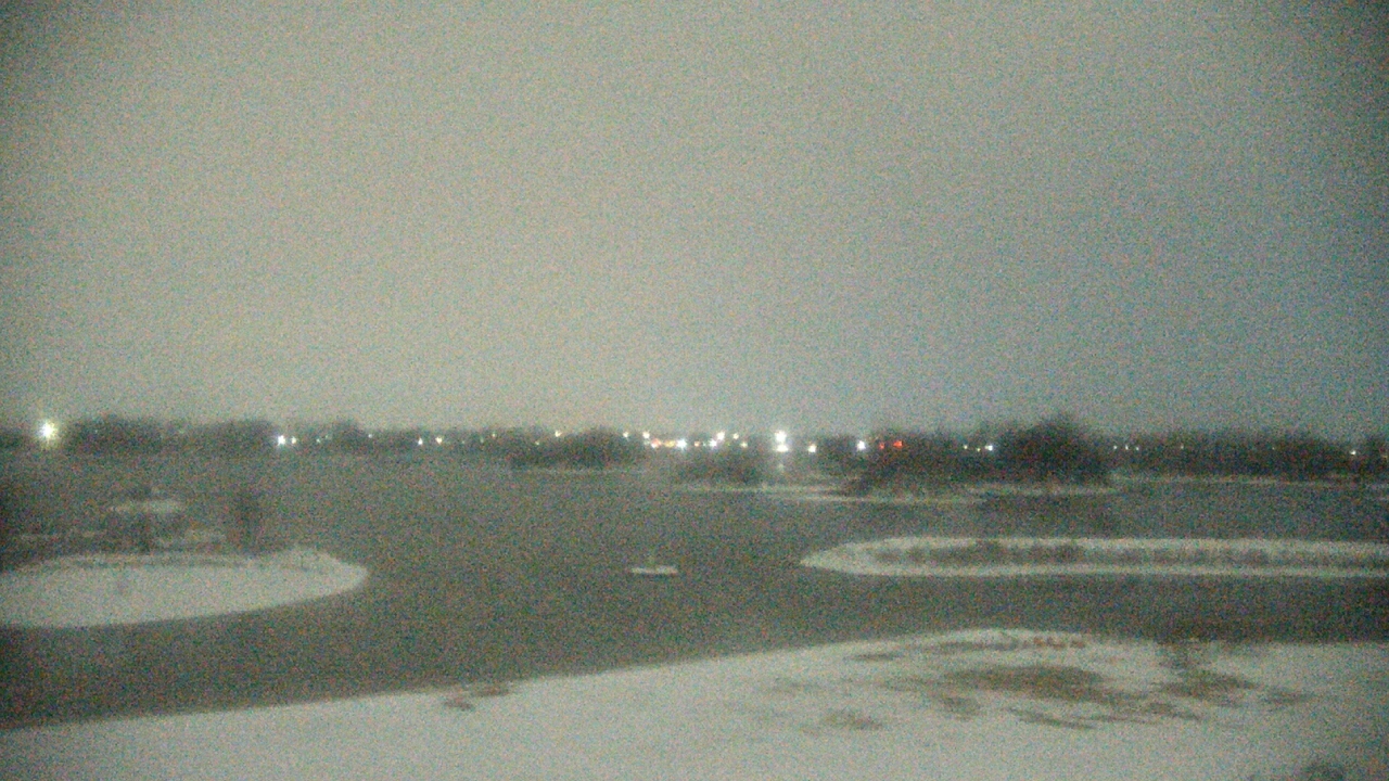 Thumbnail for current weather camera view from Three Oaks Recreation Area in Crystal Lake, Illinois