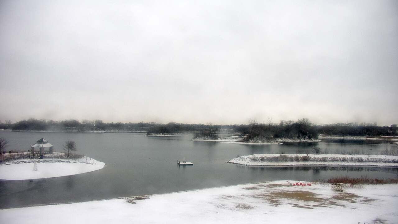 Thumbnail for current weather camera view from Three Oaks Recreation Area in Crystal Lake, Illinois