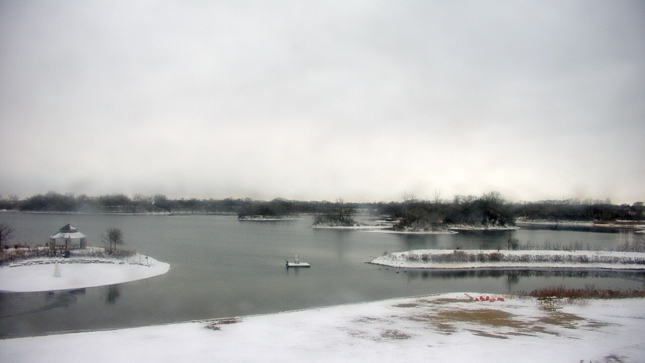 Thumbnail for current weather camera view from Three Oaks Recreation Area in Crystal Lake, Illinois