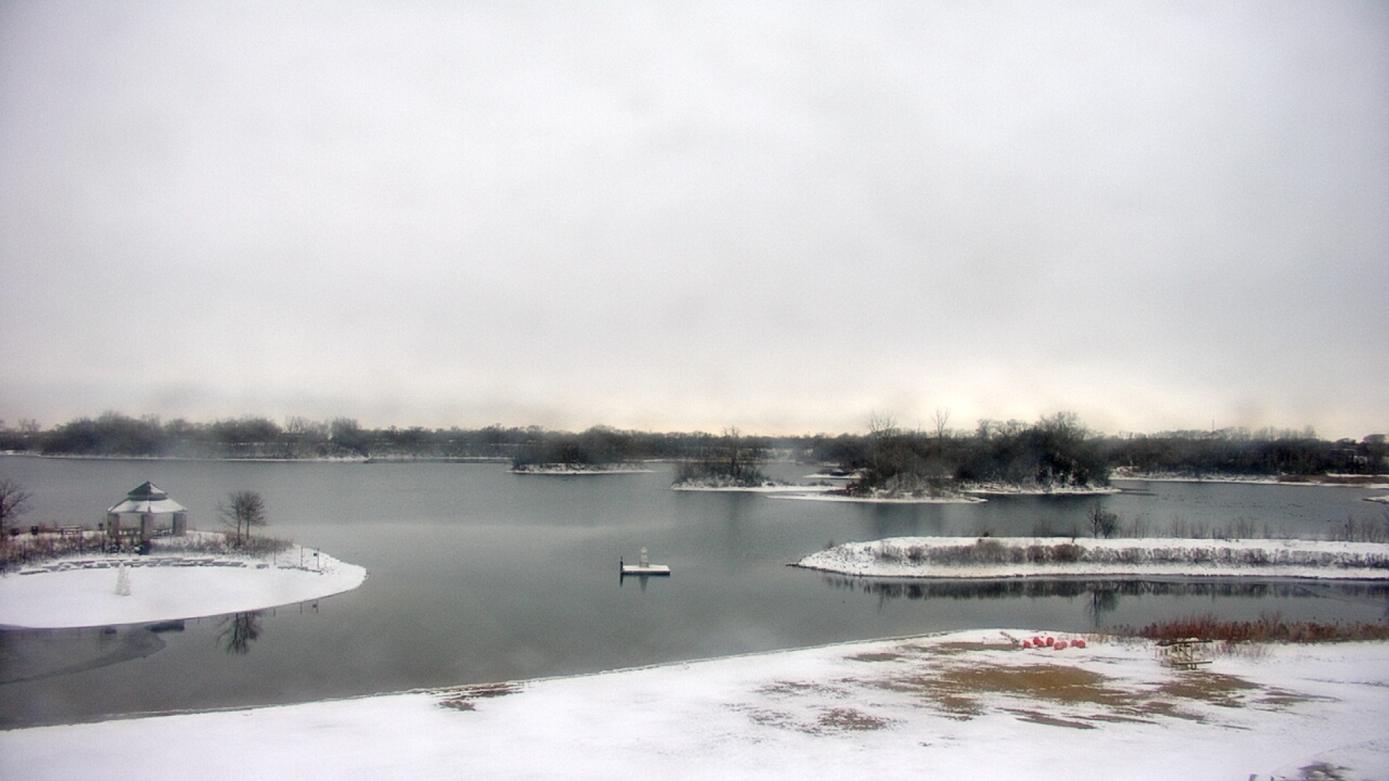 Thumbnail for current weather camera view from Three Oaks Recreation Area in Crystal Lake, Illinois