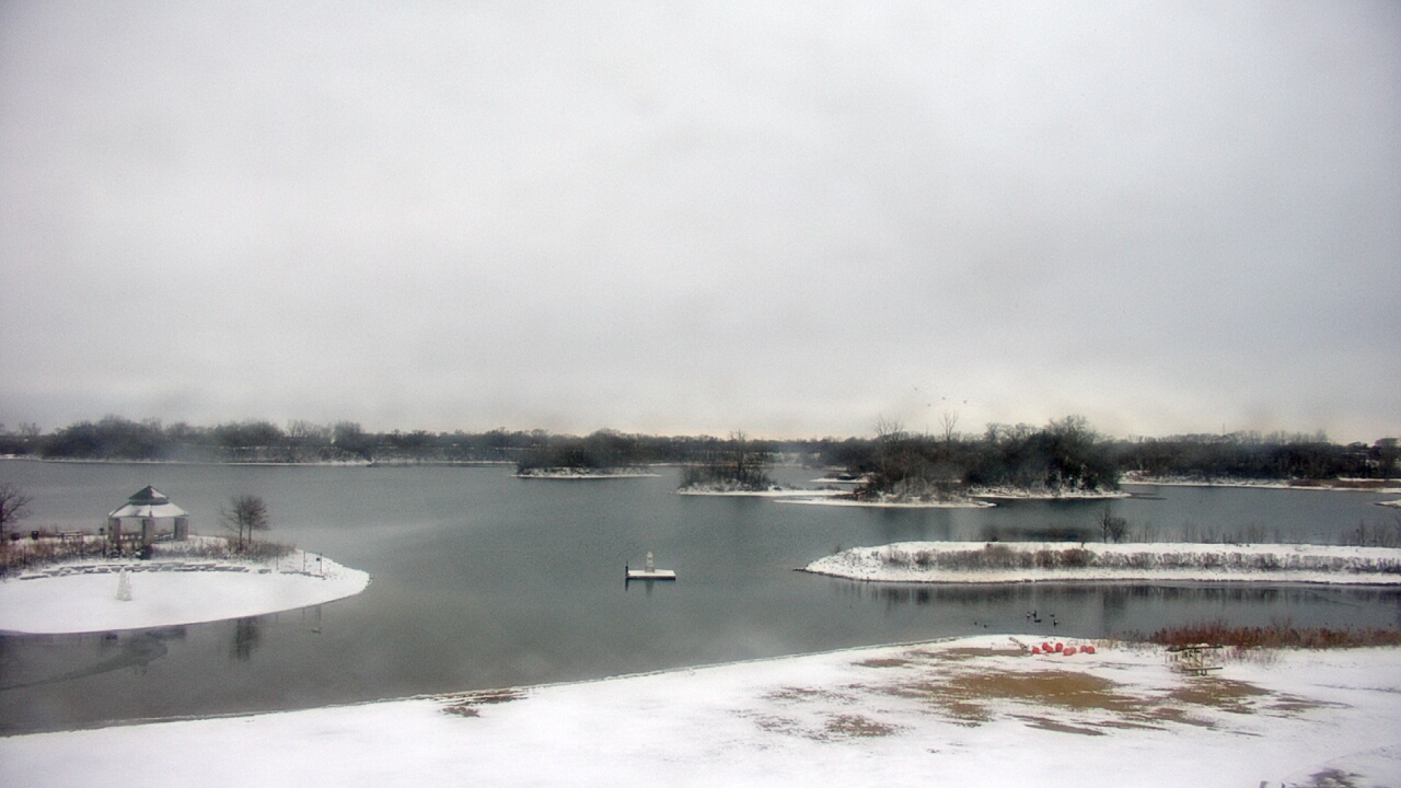 Thumbnail for current weather camera view from Three Oaks Recreation Area in Crystal Lake, Illinois