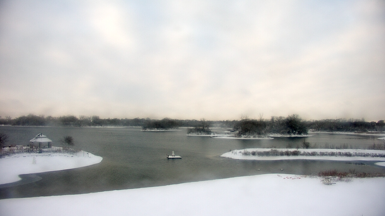 Thumbnail for current weather camera view from Three Oaks Recreation Area in Crystal Lake, Illinois