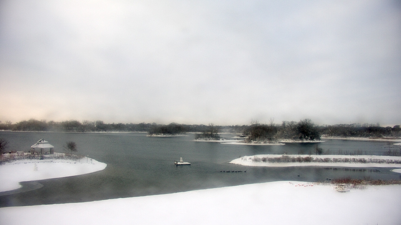 Thumbnail for current weather camera view from Three Oaks Recreation Area in Crystal Lake, Illinois