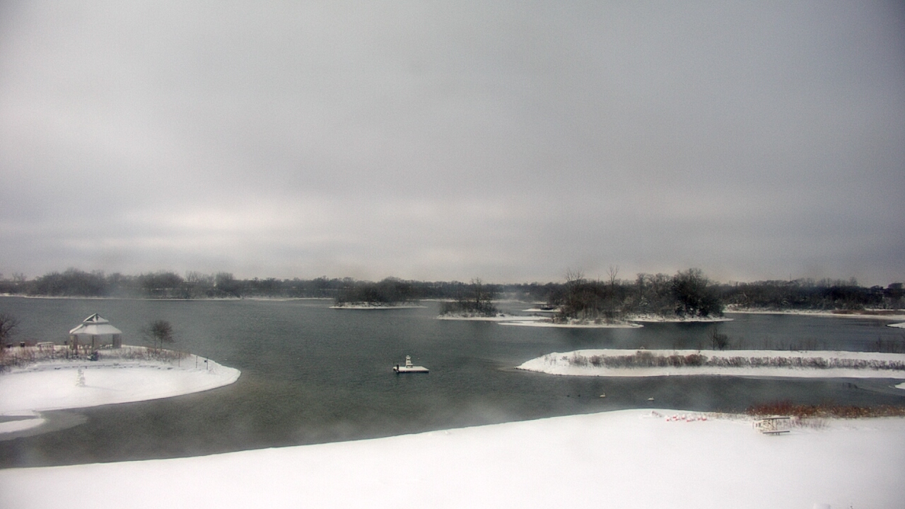 Thumbnail for current weather camera view from Three Oaks Recreation Area in Crystal Lake, Illinois