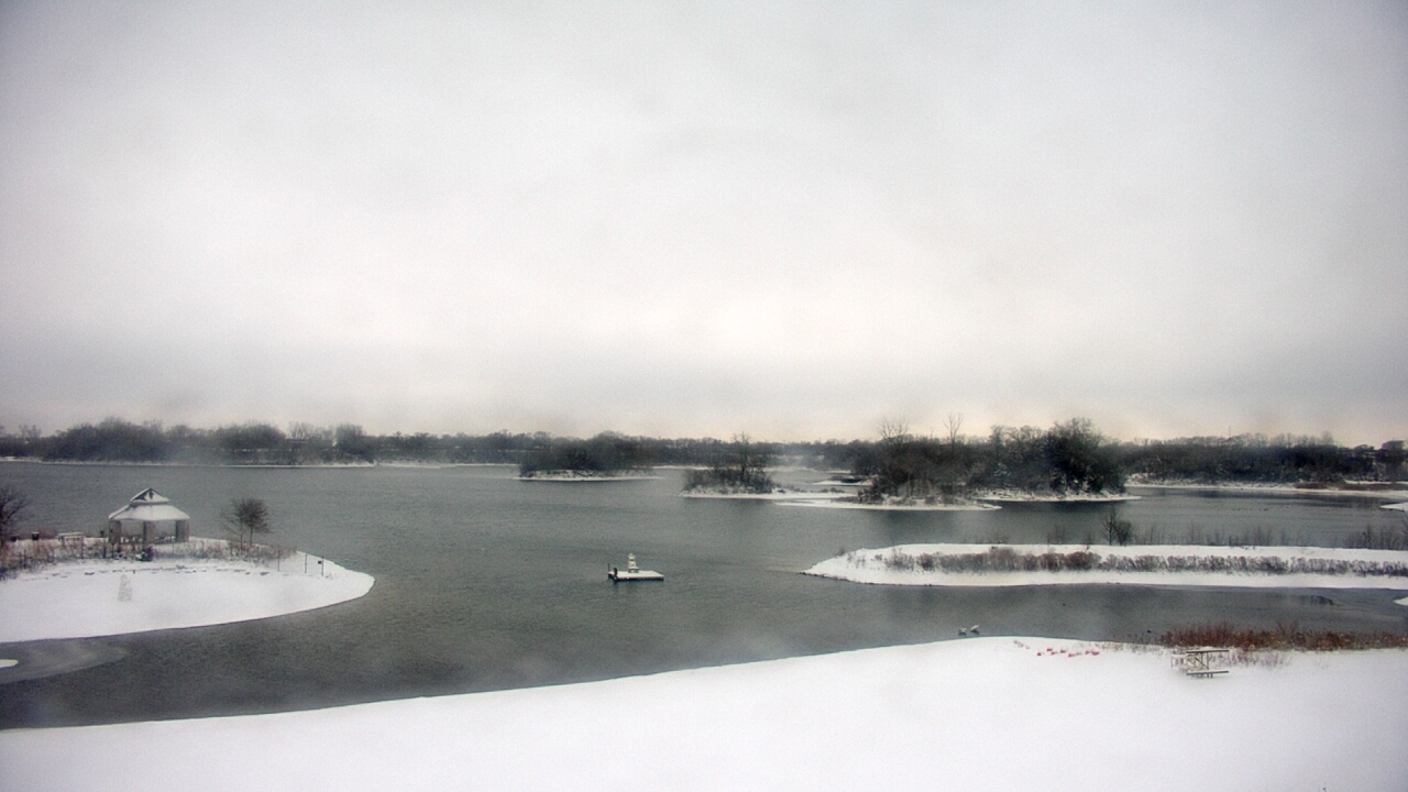 Thumbnail for current weather camera view from Three Oaks Recreation Area in Crystal Lake, Illinois
