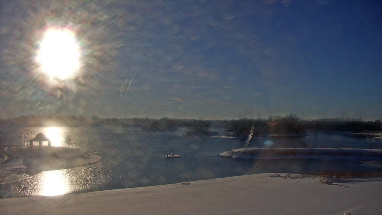 Thumbnail for current weather camera view from Three Oaks Recreation Area in Crystal Lake, Illinois