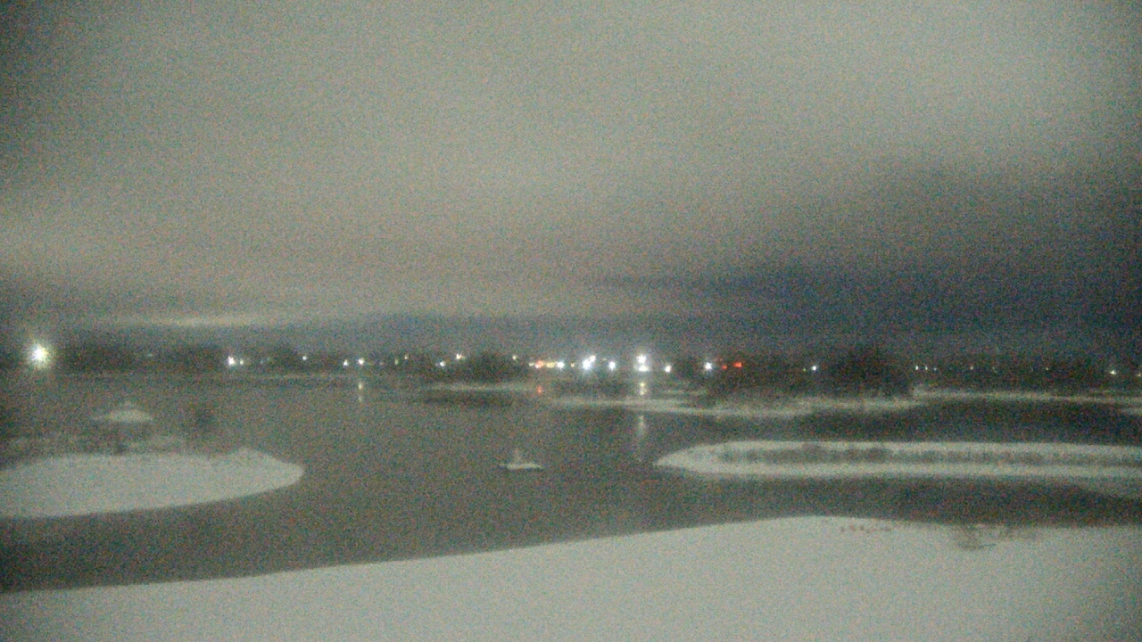 Thumbnail for current weather camera view from Three Oaks Recreation Area in Crystal Lake, Illinois