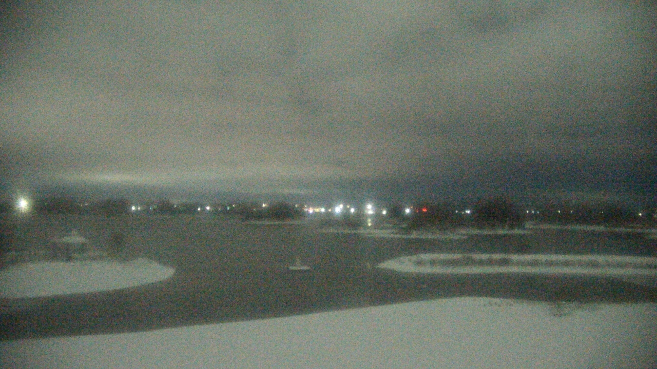 Thumbnail for current weather camera view from Three Oaks Recreation Area in Crystal Lake, Illinois