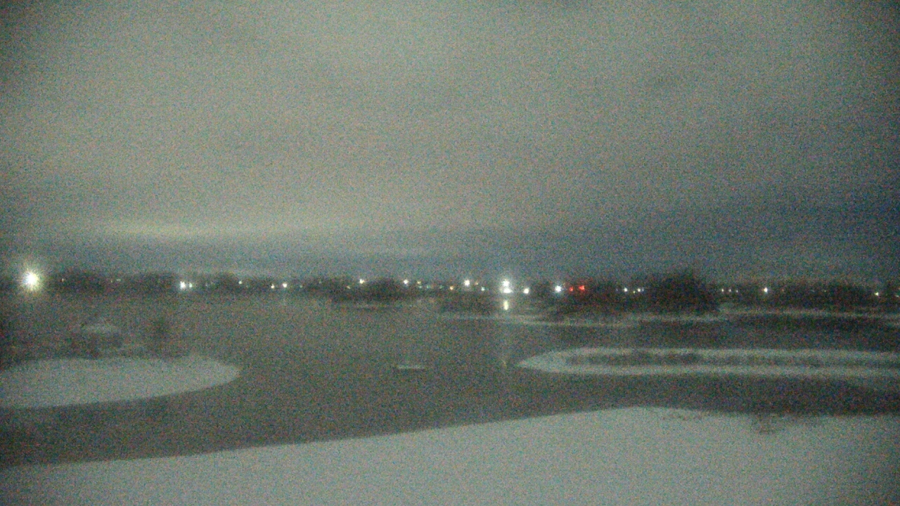 Thumbnail for current weather camera view from Three Oaks Recreation Area in Crystal Lake, Illinois
