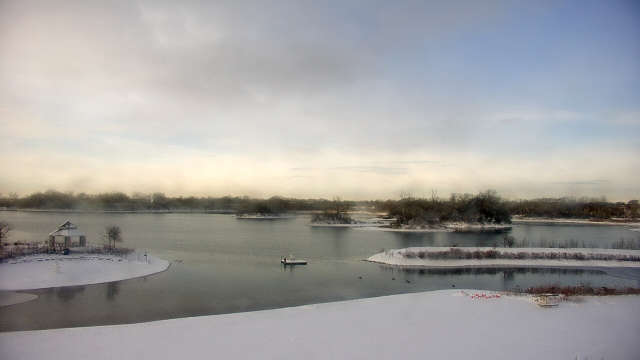 Thumbnail for current weather camera view from Three Oaks Recreation Area in Crystal Lake, Illinois