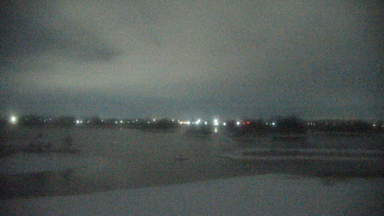 Thumbnail for current weather camera view from Three Oaks Recreation Area in Crystal Lake, Illinois