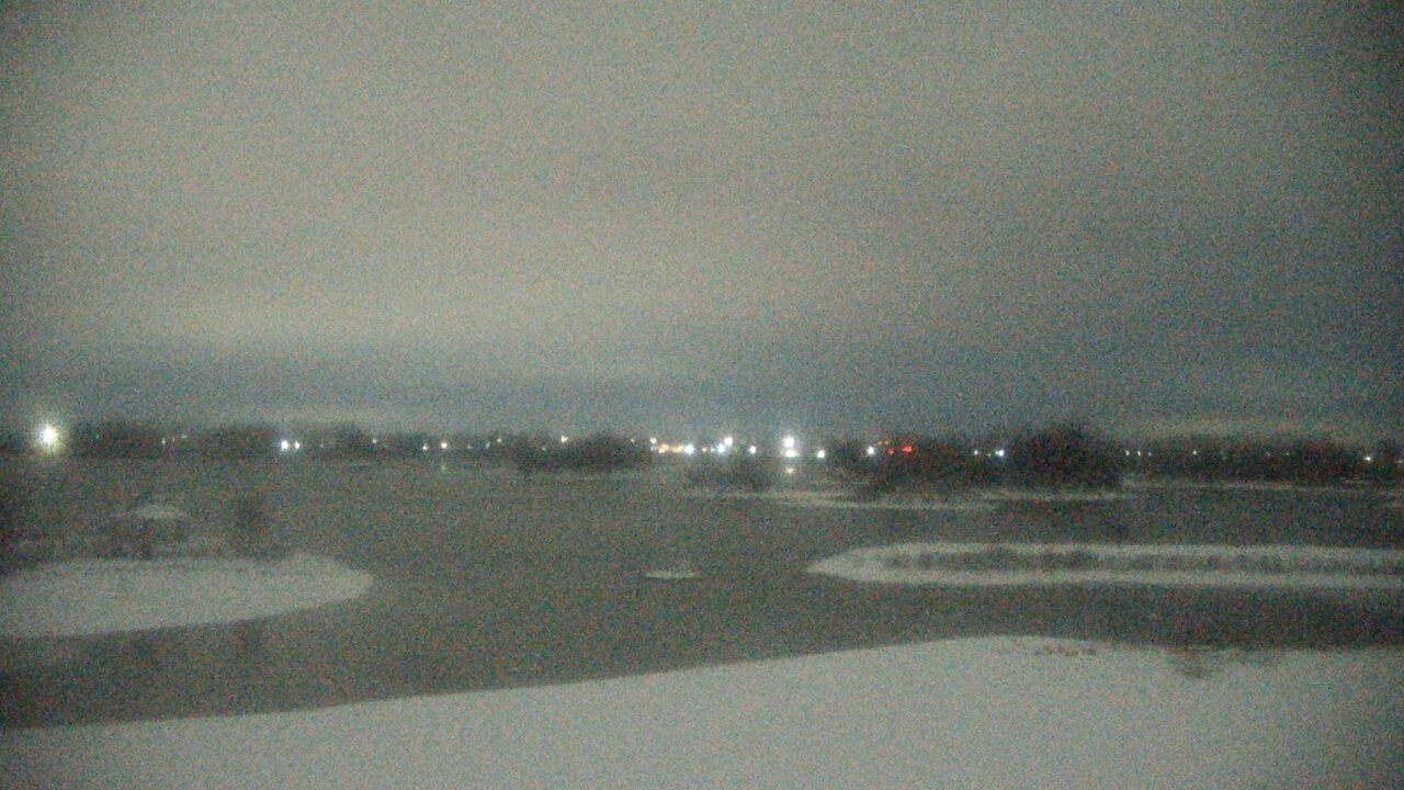Thumbnail for current weather camera view from Three Oaks Recreation Area in Crystal Lake, Illinois