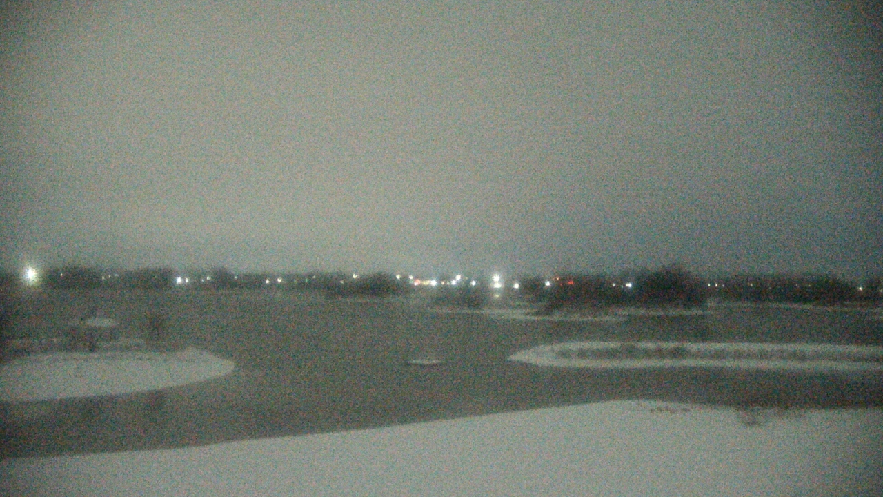 Thumbnail for current weather camera view from Three Oaks Recreation Area in Crystal Lake, Illinois