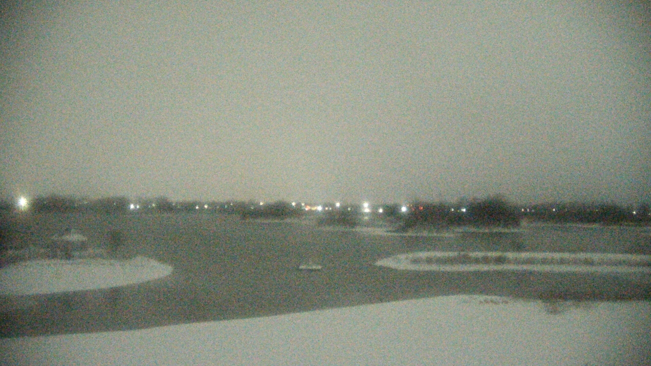 Thumbnail for current weather camera view from Three Oaks Recreation Area in Crystal Lake, Illinois