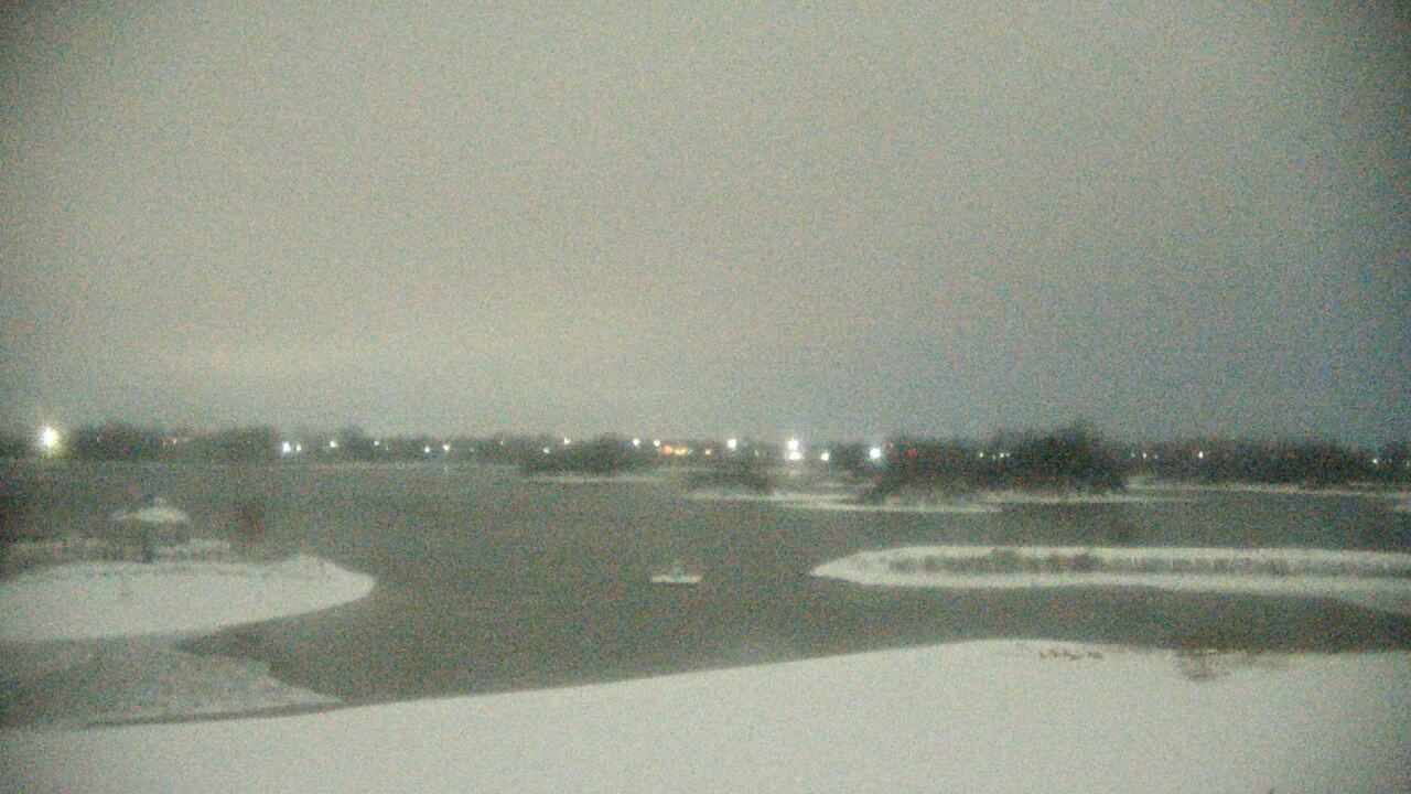 Thumbnail for current weather camera view from Three Oaks Recreation Area in Crystal Lake, Illinois