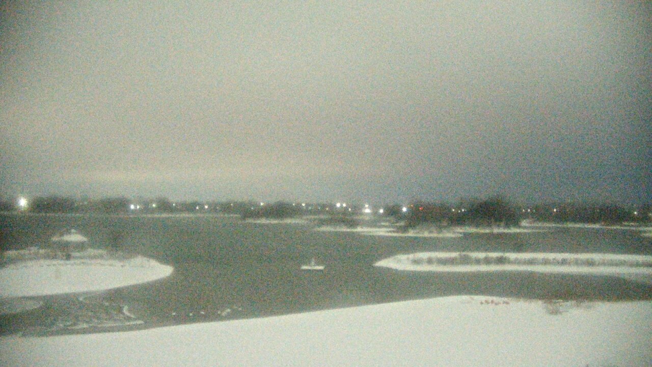 Thumbnail for current weather camera view from Three Oaks Recreation Area in Crystal Lake, Illinois