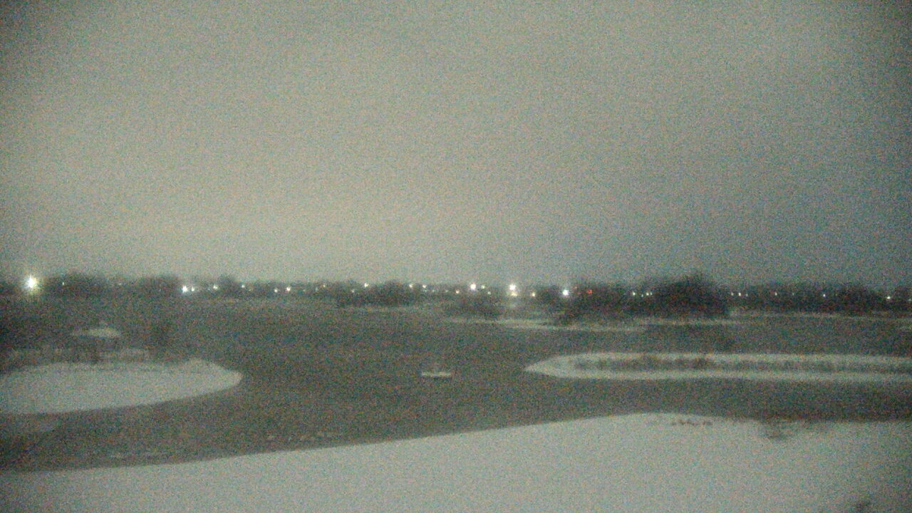 Thumbnail for current weather camera view from Three Oaks Recreation Area in Crystal Lake, Illinois