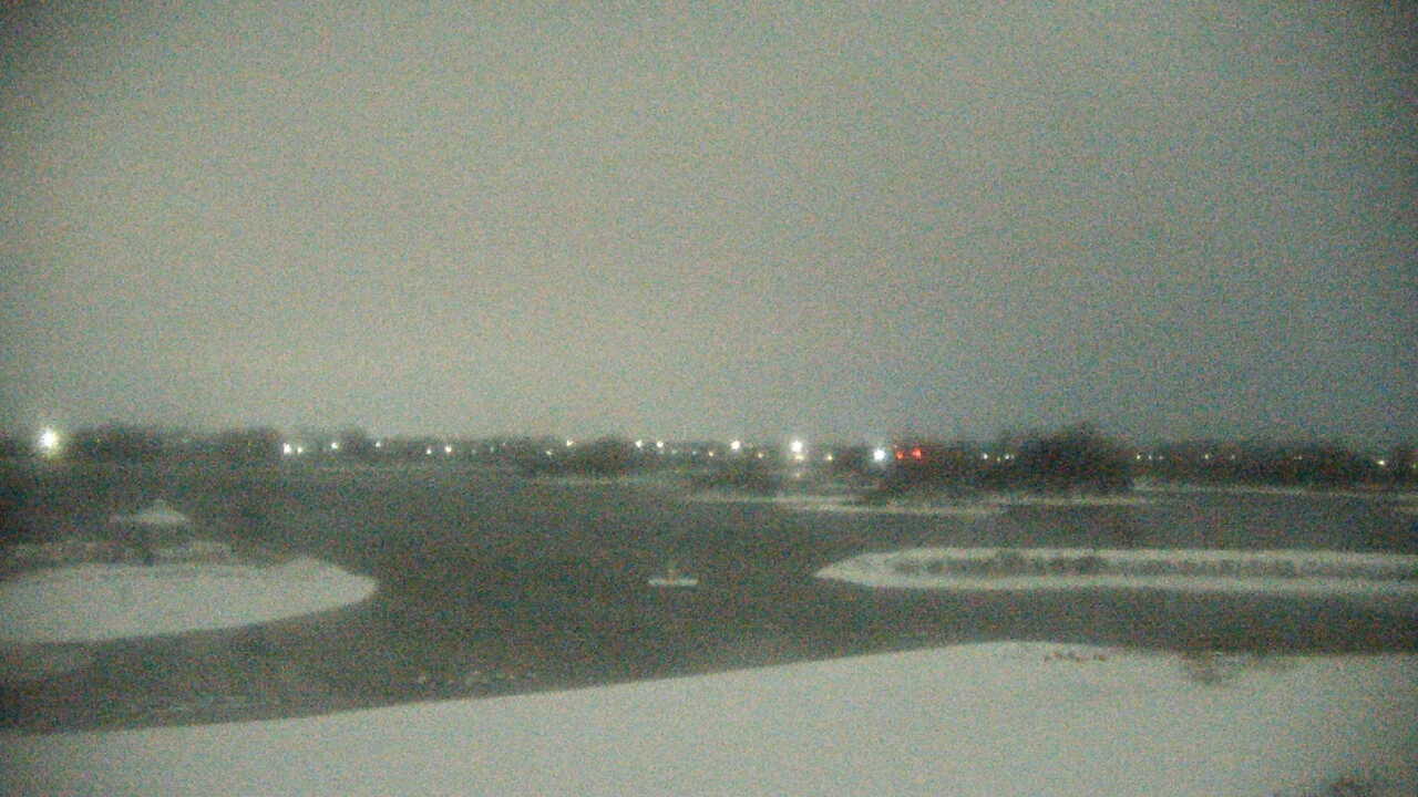 Thumbnail for current weather camera view from Three Oaks Recreation Area in Crystal Lake, Illinois