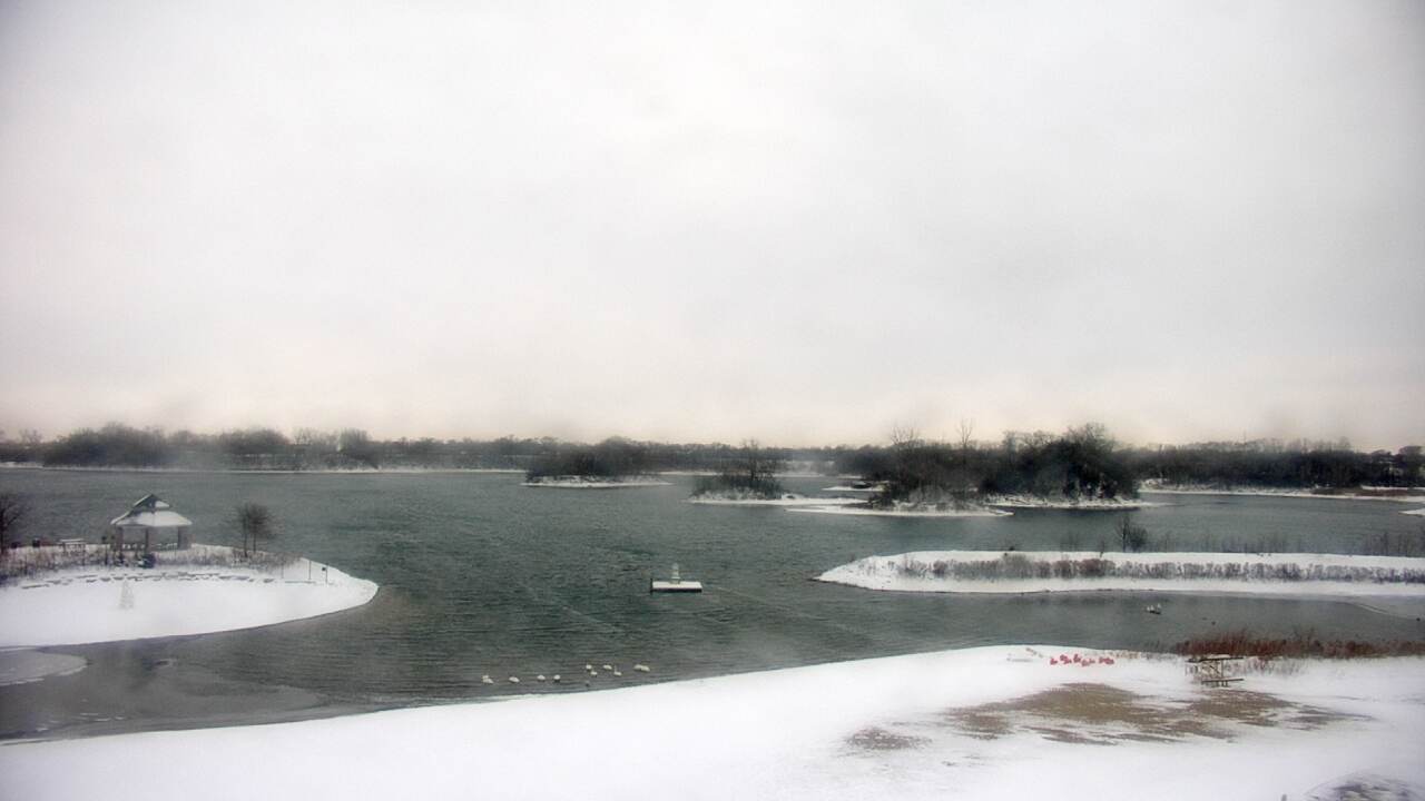 Thumbnail for current weather camera view from Three Oaks Recreation Area in Crystal Lake, Illinois