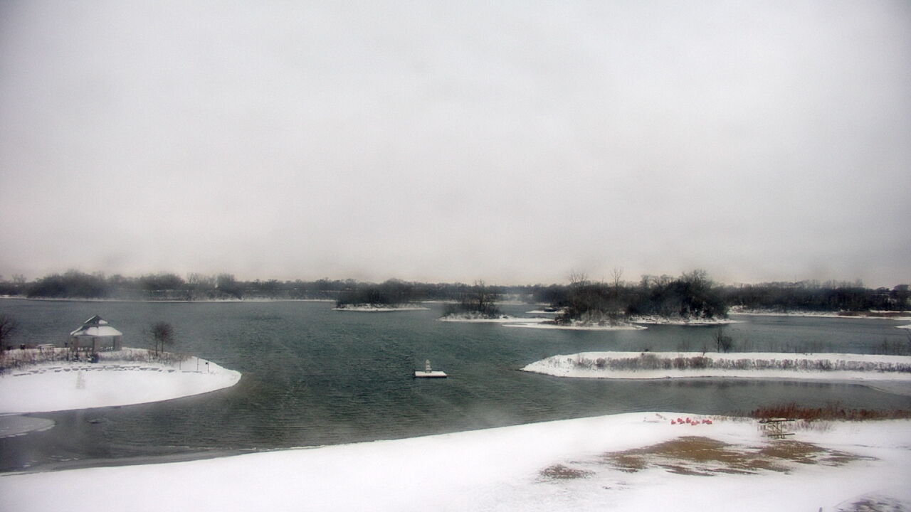 Thumbnail for current weather camera view from Three Oaks Recreation Area in Crystal Lake, Illinois