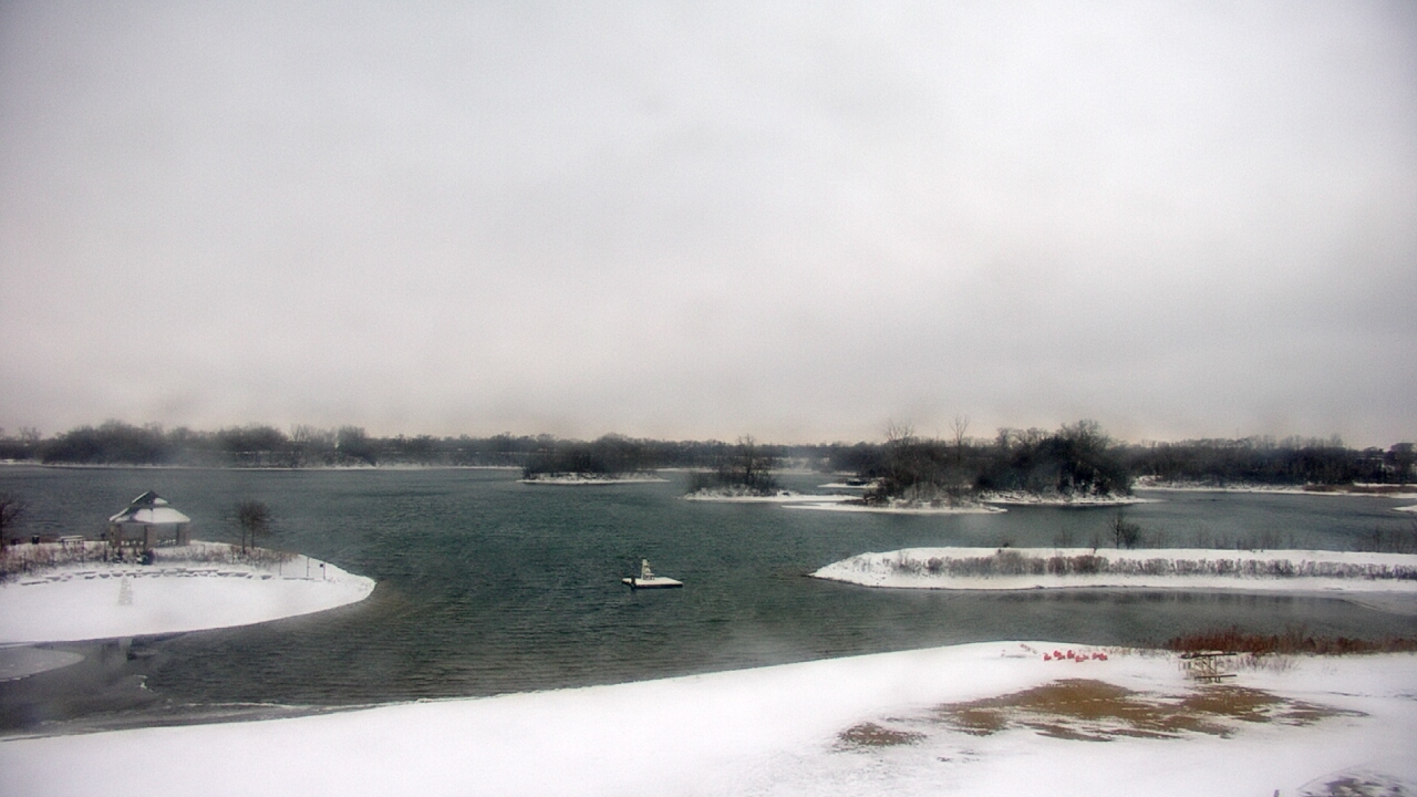 Thumbnail for current weather camera view from Three Oaks Recreation Area in Crystal Lake, Illinois