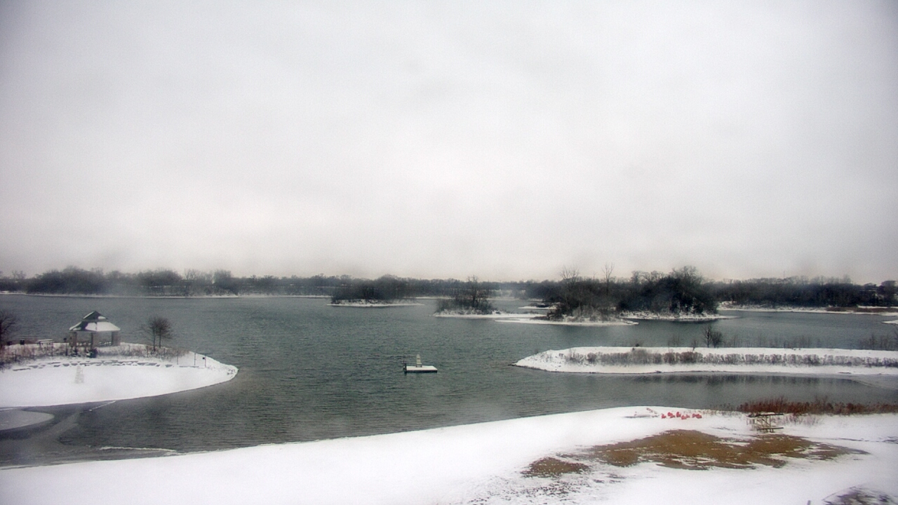 Thumbnail for current weather camera view from Three Oaks Recreation Area in Crystal Lake, Illinois