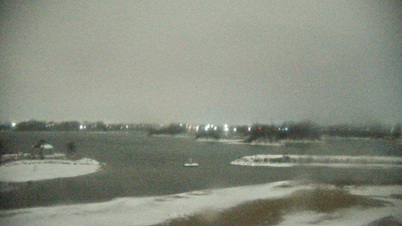 Thumbnail for current weather camera view from Three Oaks Recreation Area in Crystal Lake, Illinois